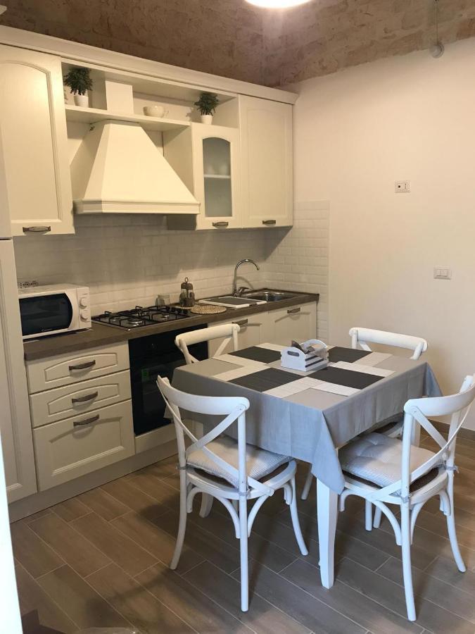 לינה וארוחת בוקר אלברובלו Nido Di Pietra-Dimora In Centro מראה חיצוני תמונה